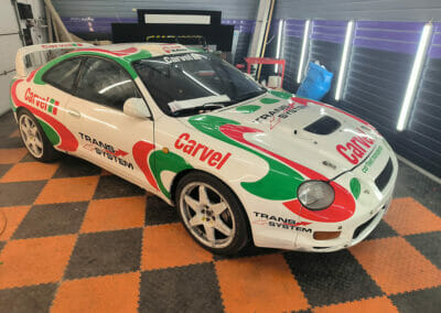 Oklejanie samochodów rajdowych