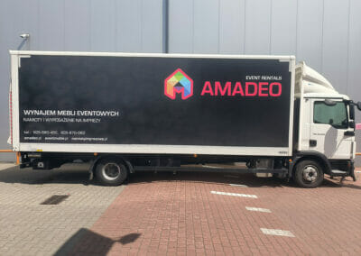 Oklejanie samochodów ciężarowych – kontener